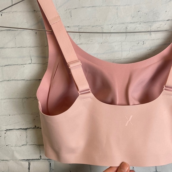 Knix Revolution Adjustable Pullover Bra Rose Water Baby Pink Sz M Everyday - Picture 11 of 15